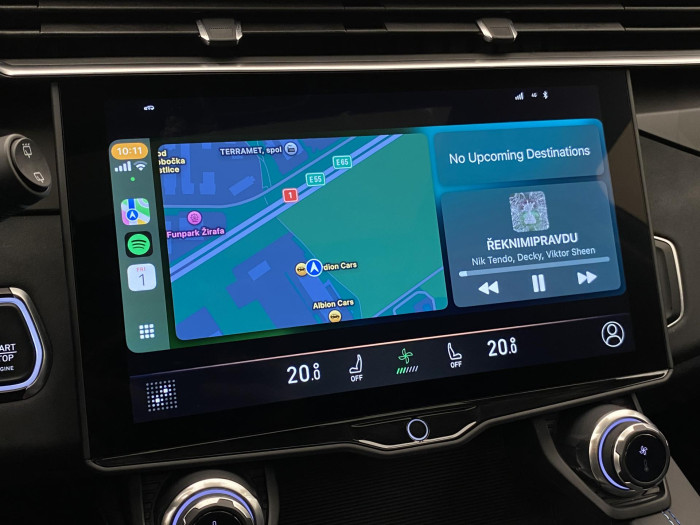 Lynk & Co 01 PHEV DCT AUT 1.maj