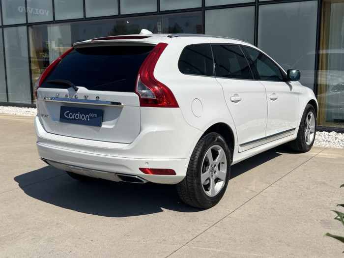 Volvo XC60 D4 AWD SUMMUM Aut CZ 2.4 d Summum