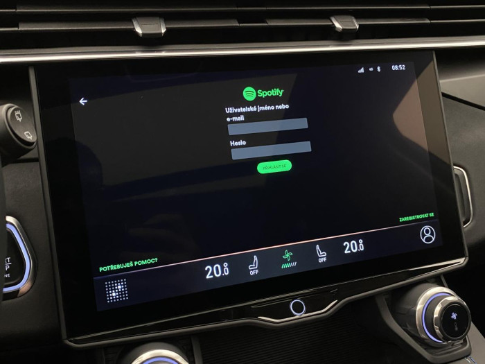 Lynk & Co 01 PHEV DCT AUT 1.maj. REZERVACE