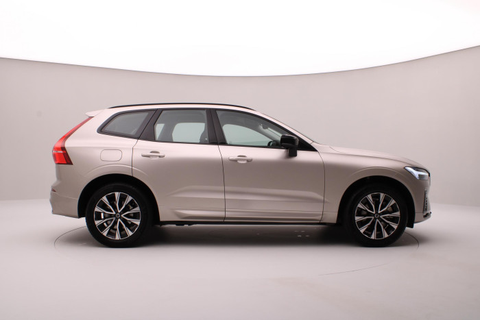 Volvo XC60 B4 AWD PLUS DARK AUT CZ