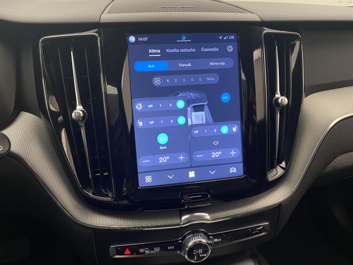 Volvo XC60 B5 AWD DARK PLUS AUT