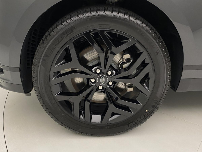 Land Rover Range Rover Velar REZERVACE!