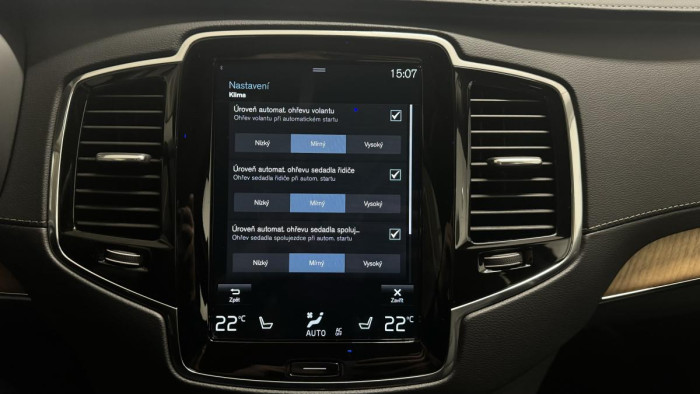 Volvo XC90 B5 AWD INSCRIPTION REZERVACE