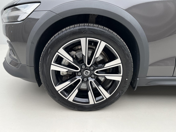 Volvo V60 CC B5 AWD PLUS BRIGHT AUT