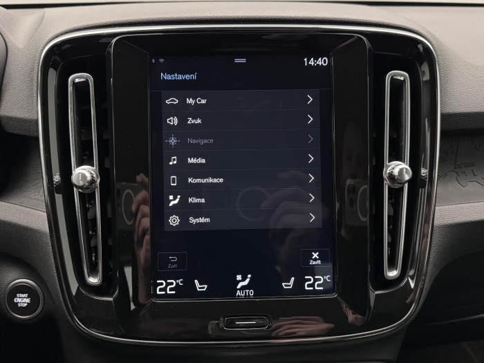 Volvo XC40 T4 AWD MOMENTUM CZ 2.0 Momentum