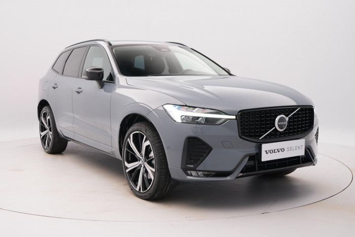 Volvo XC60 B4 AWD ULTIMATE DARK 1.maj.