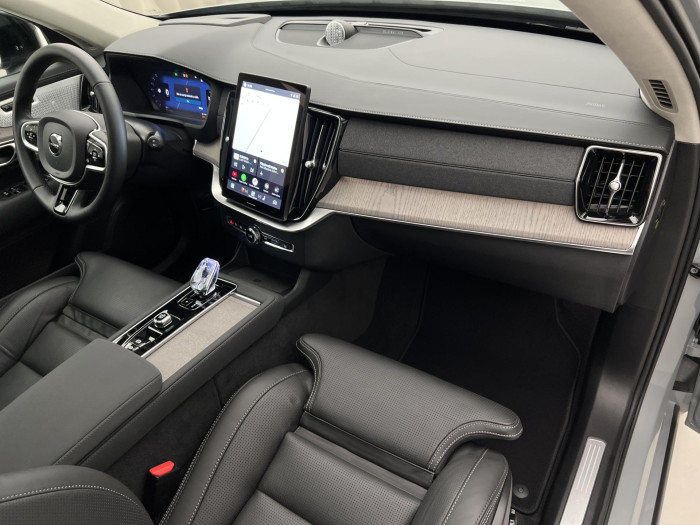 Volvo XC90 T8 AWD RECHRAGE ULTRA DARK AUT