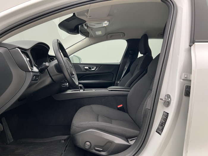 Volvo V60 CC B4 AWD AUT 1.maj 2.0 CC CC