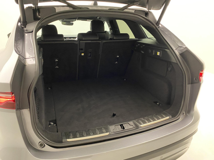 Jaguar F-Pace P250 SE AWD AUT REZERVACE 2.0 SE