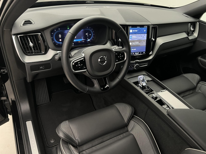 Volvo XC60 B5 AWD BLACK EDITION AUT CZ 2.0 Edition