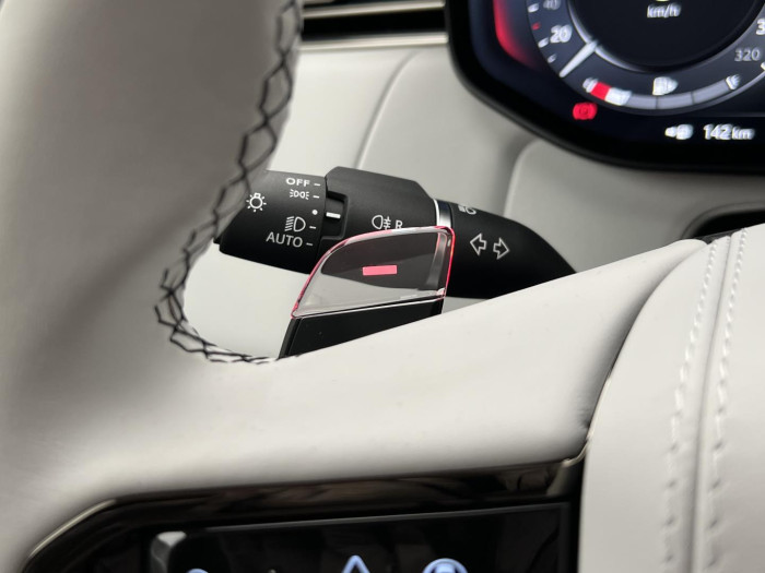 Land Rover Range Rover Sport P635 SV EDITION TWO REZERVACE 4.4 Edition