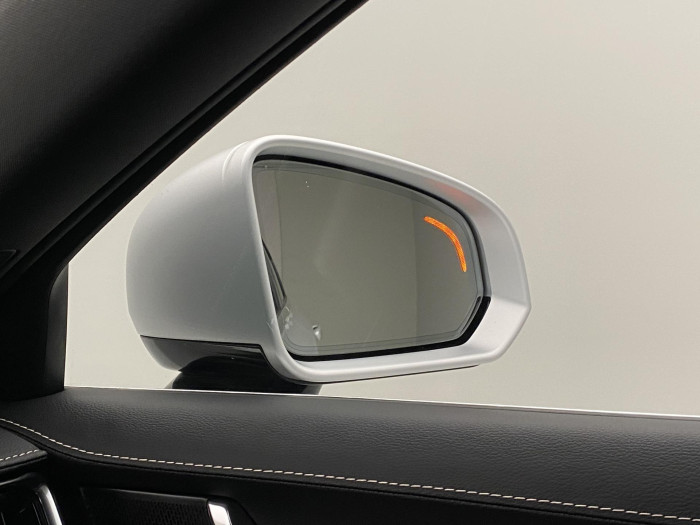 Volvo V90 D4 R-DESIGN AUT 2.0 d