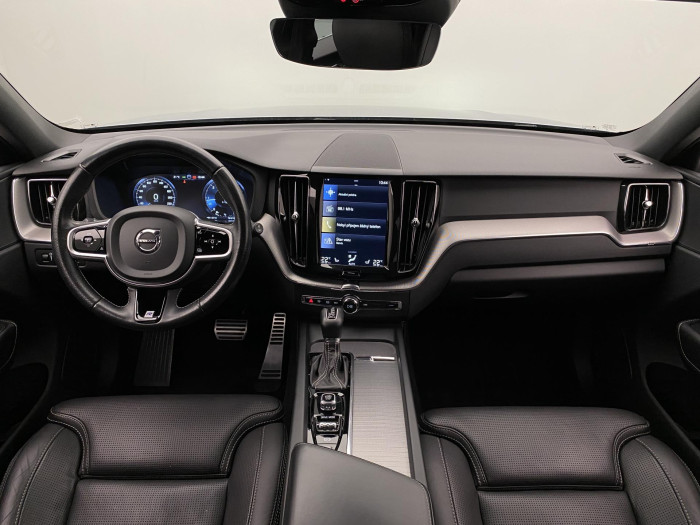 Volvo XC60 D4 AWD R-DESIGN AUT CZ 2.0 d