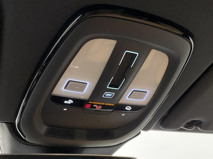 Volvo XC60 T6 AWD AT RECHARGE BRIGHT PLUS 2.0 AT Plus