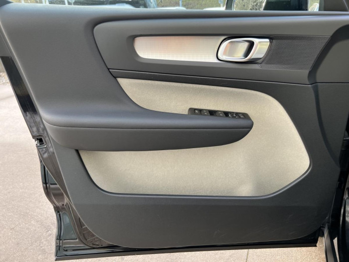 Volvo XC40 T3 MOMENTUM 1.maj. 1.5 Momentum
