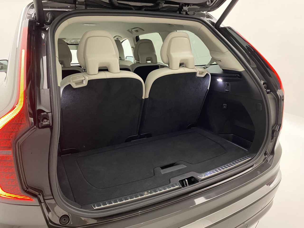 Volvo XC90 T8 AWD RECHARGE BRIGHT PLUS 7m