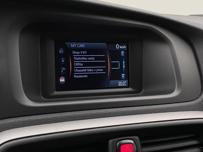 Volvo V40 T2 TEMPOMAT CZ REZERVACE