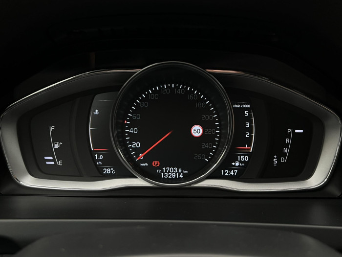 Volvo V60 CC D4 AWD SUMMUM AUT 2.4 d CC CC Summum