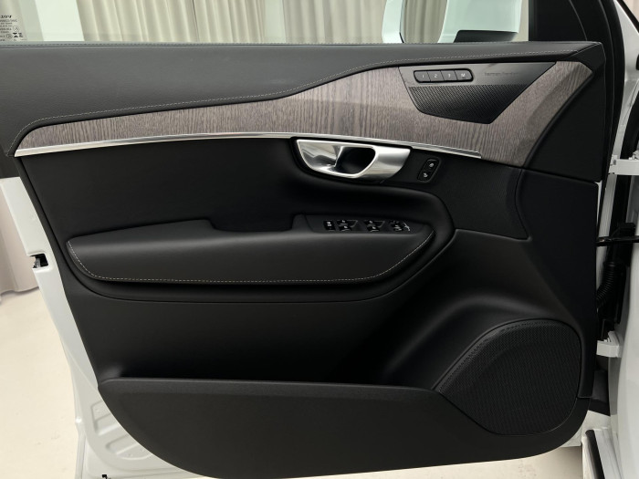 Volvo XC90 B5 AWD PLUS BRIGHT VZDUCH