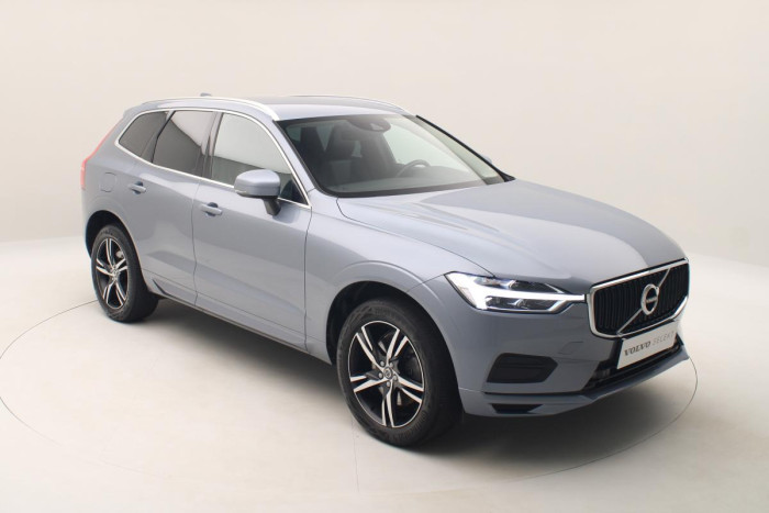 Volvo XC60 B4 AWD MOMENTUM REZERVACE 2.0 Momentum