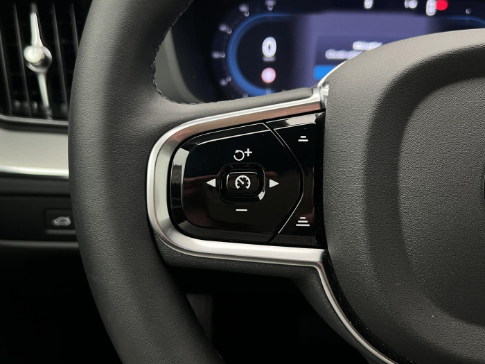 Volvo XC60 T6 AWD RECHARGE BLACK EDITION 2.0 Edition