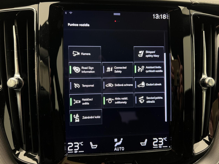 Volvo XC60 B5 AWD R-DESIGN AUT