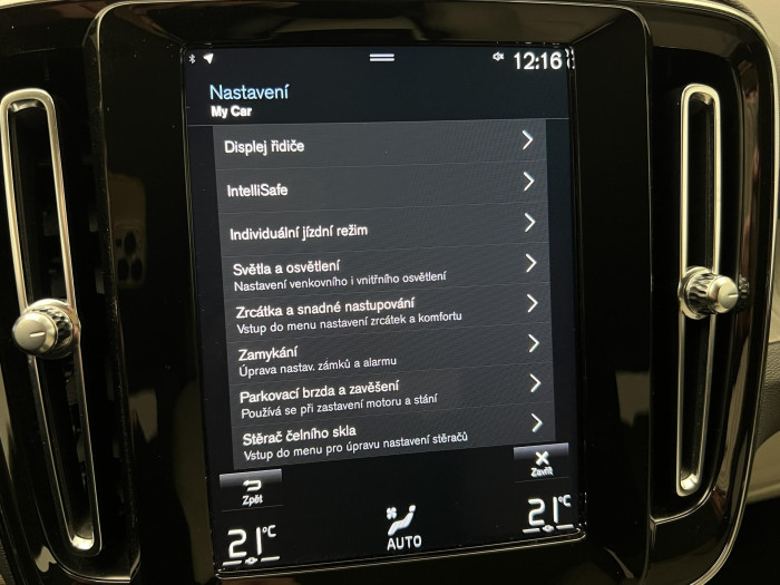 Volvo XC40 T3 INSCRIPTION 1.maj.