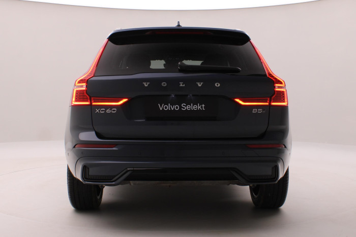 Volvo XC60 B5 AWD DARK PLUS AUT