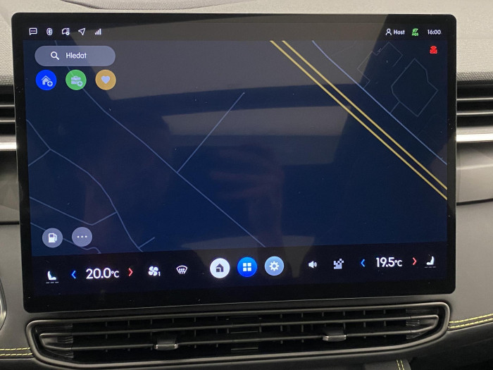 Lynk & Co 01 01 MORE PHEV