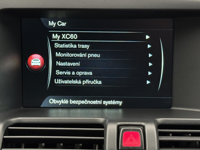 Volvo XC60 D4 MOMENTUM AUT CZ 2.4 d Momentum