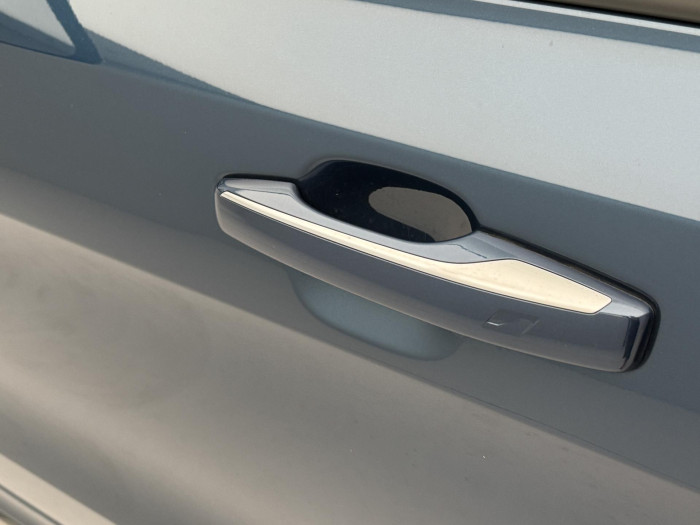 Lynk & Co 01 PHEV DCT AUT REZERVACE