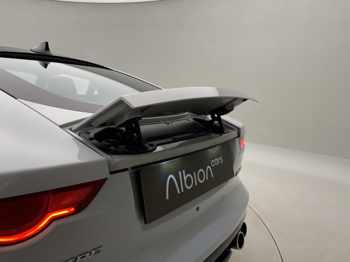 Jaguar F-Type R AWD AUT REZERVACE