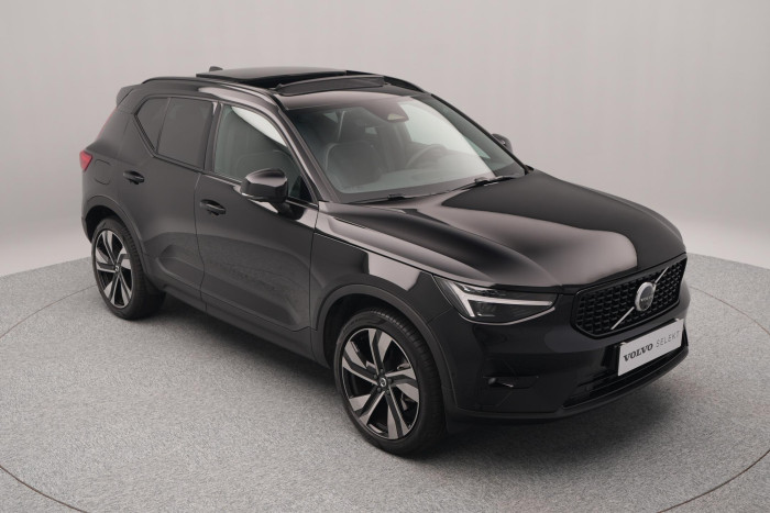 Volvo XC40 B3 DARK ULTRA CZ 1.maj