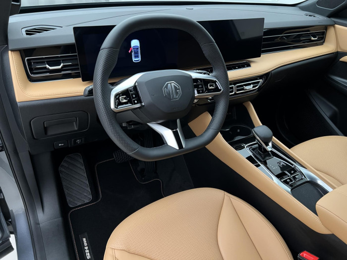 MG HS 1.5 TGI EXCLUSIVE AUT CZ 1.maj 1.5 Exclusive