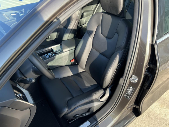Volvo V60 T5 INSCRIPTION Aut REZERVACE