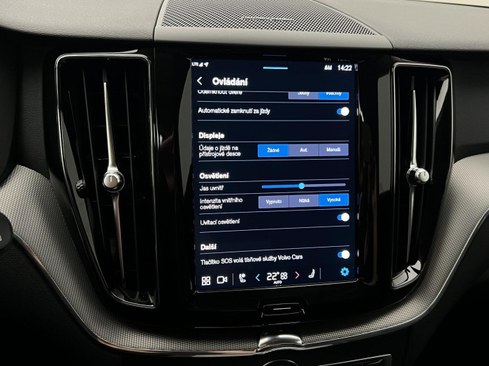 Volvo XC60 B4 AWD PLUS DARK AUT 1.maj.