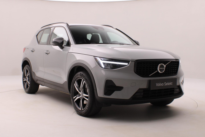 Volvo XC40 B3 DARK PLUS AUT CZ