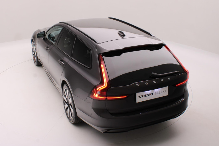 Volvo V90 T6 AWD Plug-in DARK PLUS AUT