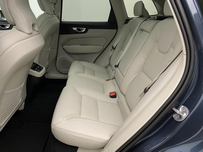 Volvo XC60 B4 AWD AUT DARK ULTIMATE