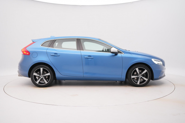 Volvo V40 T3 R-DESIGN