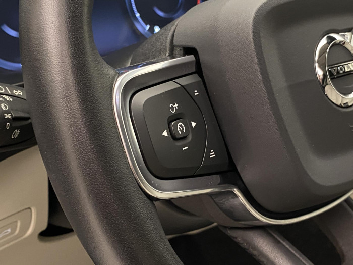 Volvo XC40 D4 AWD MOMENTUM AUT 2.0 d Momentum