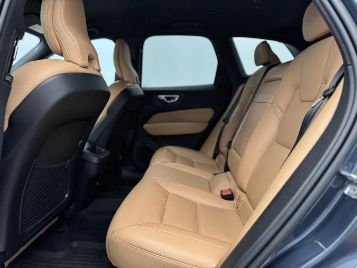 Volvo XC60 B5 AWD INSCRIPTION AUT