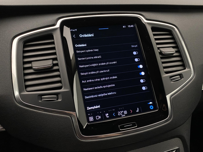 Volvo XC90 T8 AWD RECHARGE CORE 7míst