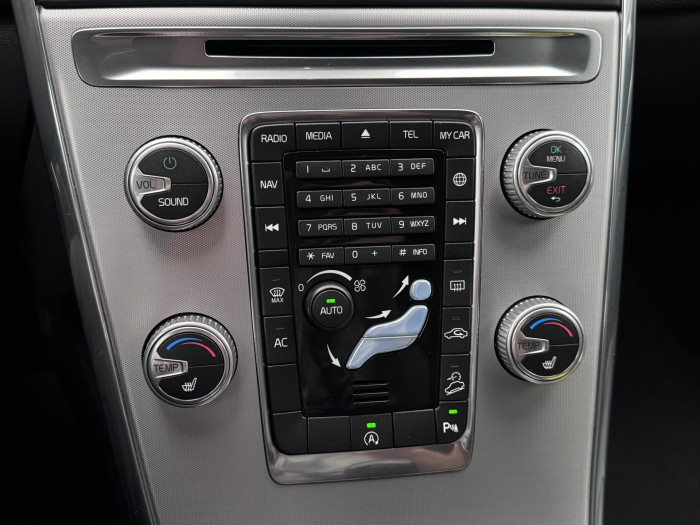 Volvo XC60 D4 SUMMUM AUT CZ 2.4 d Summum