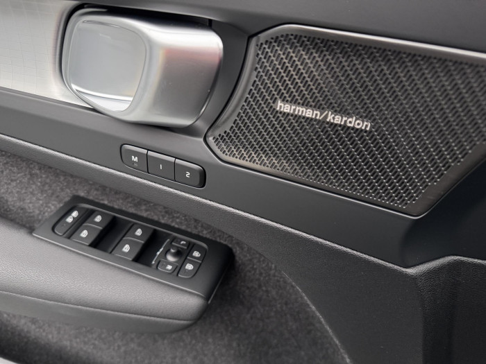 Volvo XC40 B3 AUT BLACK EDITION ULTRA 2.0 Edition