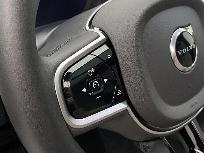 Volvo XC90 T8 AWD PLUG-IN BRIGHT ULTRA 7m