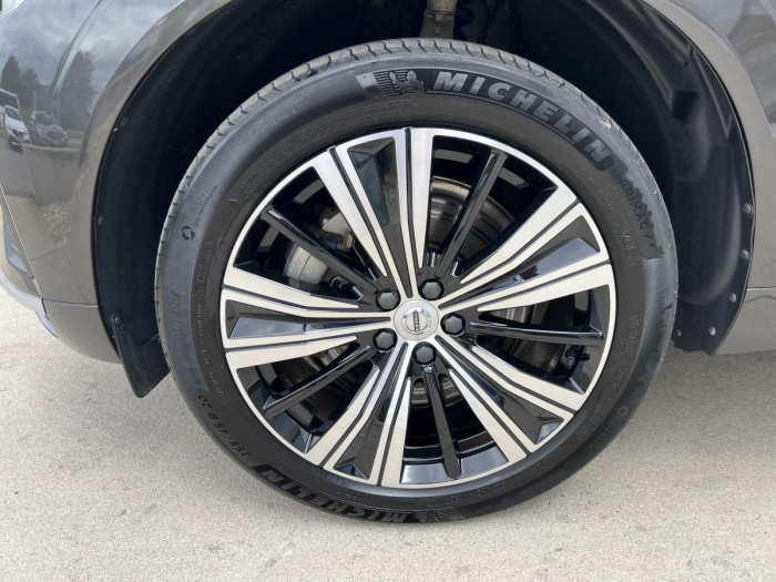 Volvo XC60 B4 PLUS BRIGHT Aut REZERVACE