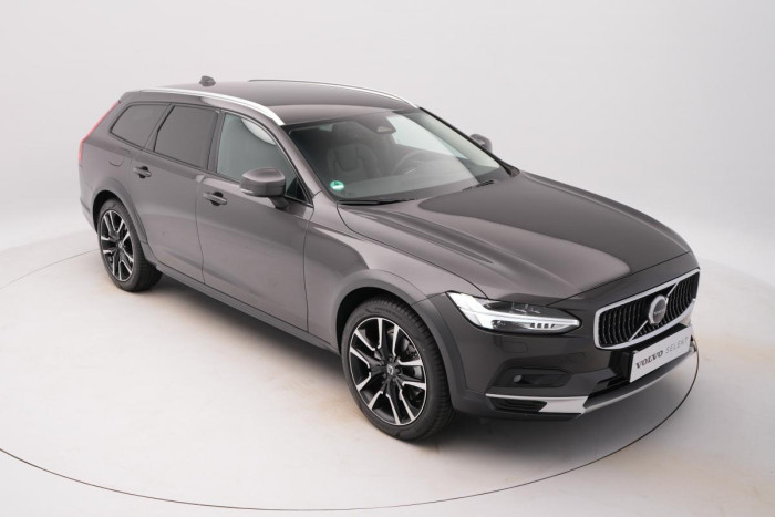 Volvo V90 CC B4 AWD PLUS REZERVACE