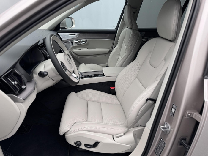 Volvo XC90 B5 AWD AUT BRIGHT PLUS 7míst