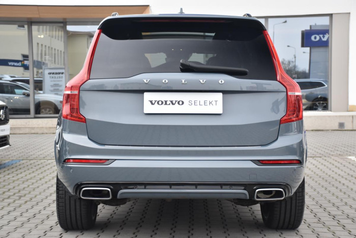 Volvo XC90 B5 AWD R-Design REZERVACE